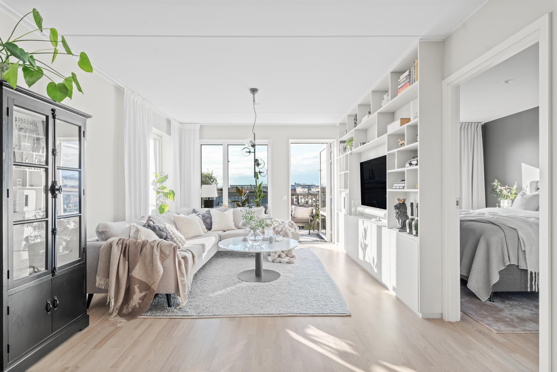 CBILD5M6RJMJ4MT6OCNF4