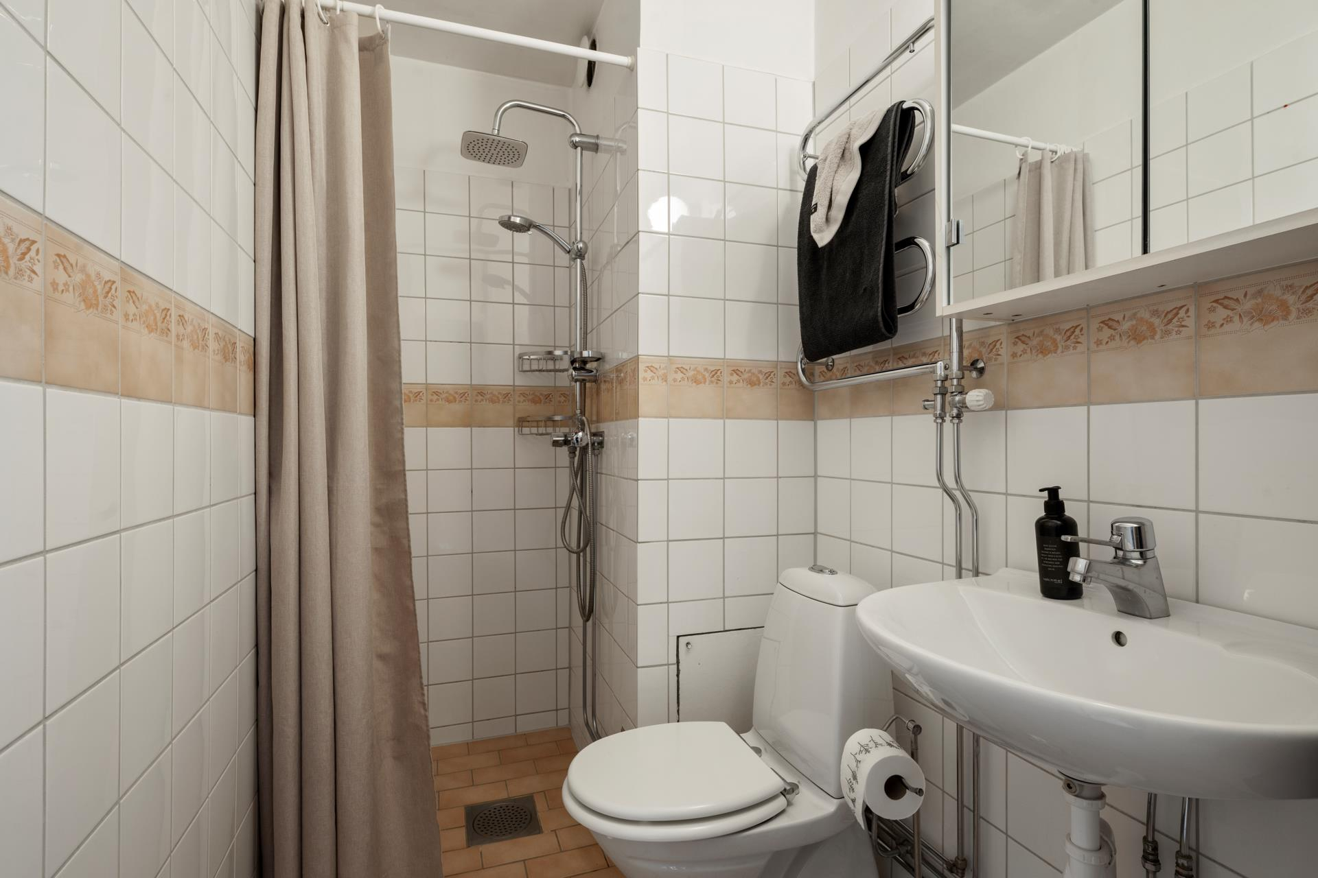 MED5P37VV32M6T7NLHC1B