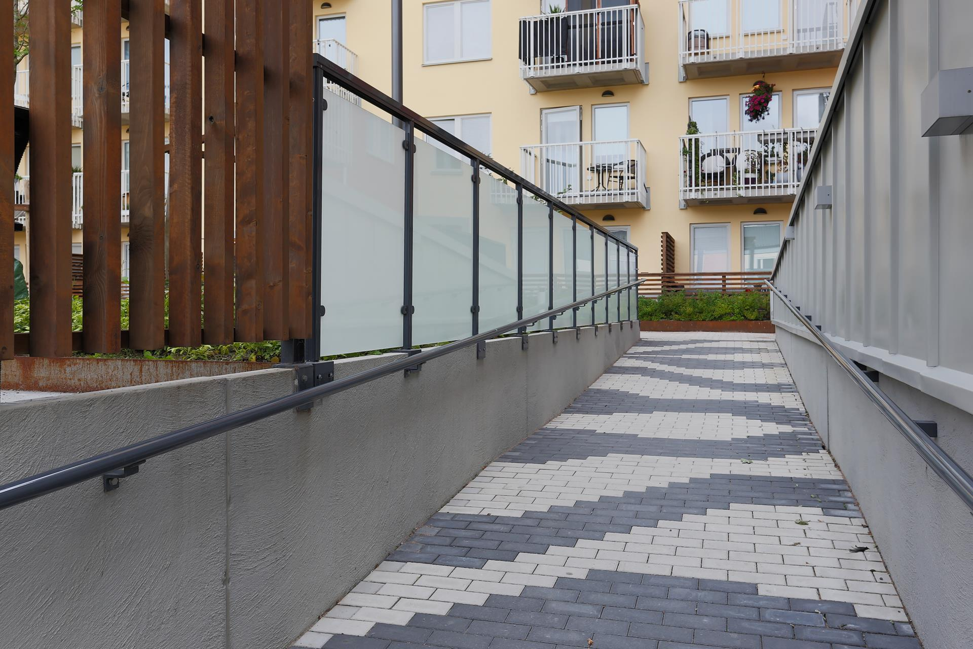 CBILD4QKLFALT4EQ8MS77