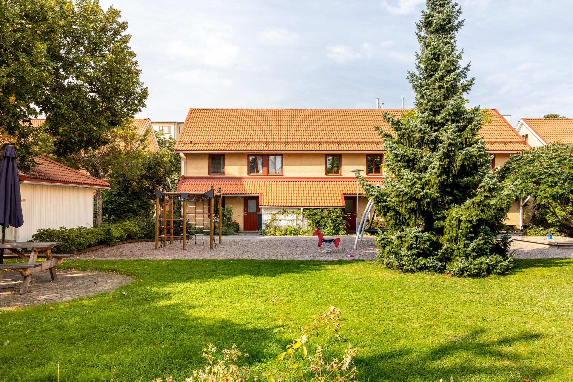 CBILD5MAB2RE7QFHUKMT5