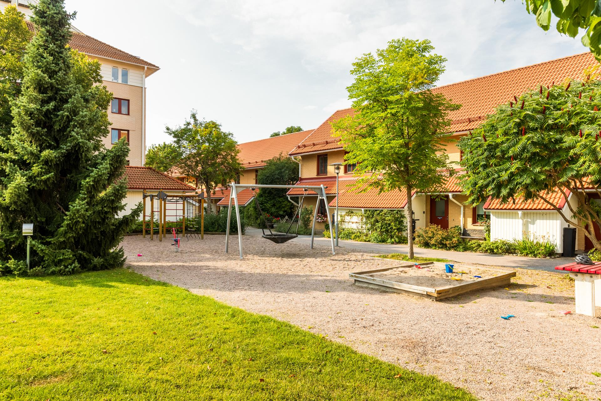 CBILD5MAB2RDMMFHUKMOB