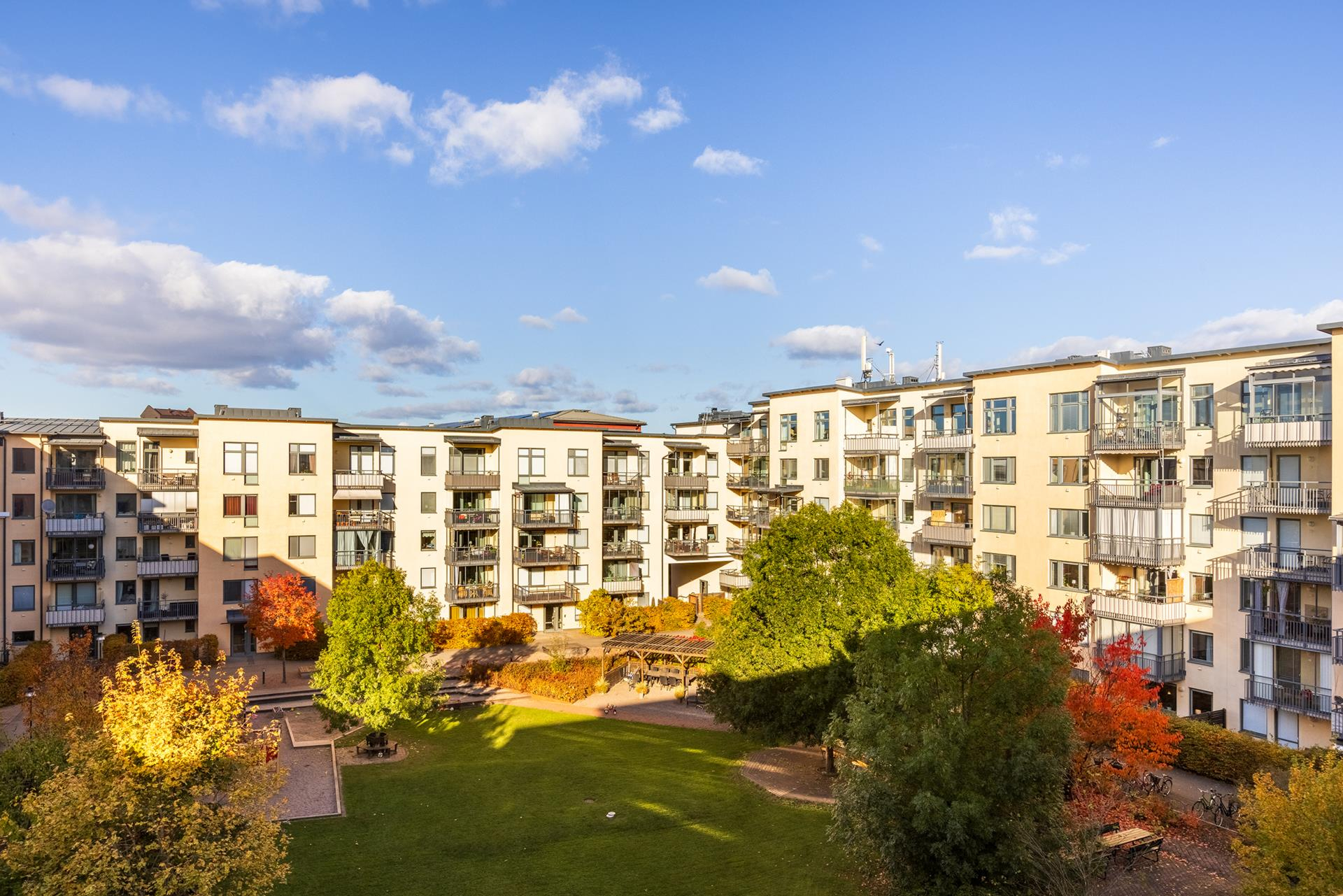 CBILD5MKQ3HBJRIN95607