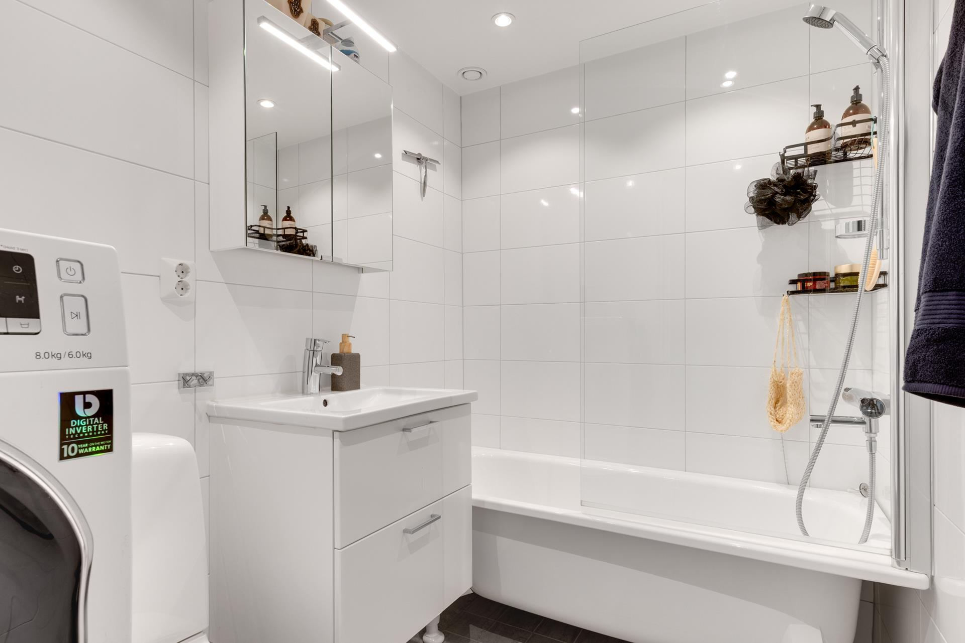 CBILD5LMG3ENP659D8EK7