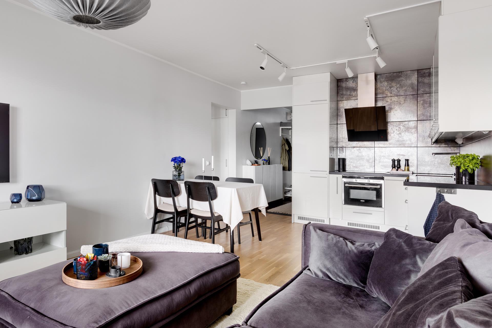 CBILD5LMG3GLN859D8HDJ